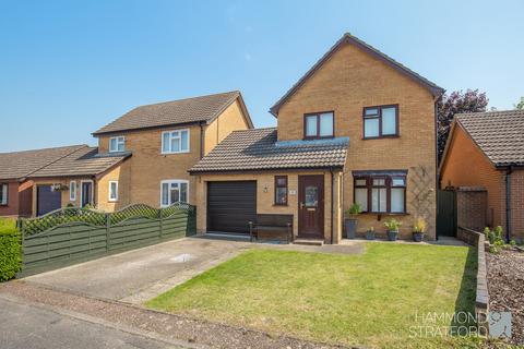 3 bedroom detached house for sale, Tulip Close, Attleborough