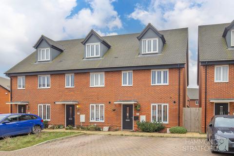 6 Bartram Close, Hethersett, Norwich, NR9 3FX