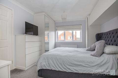 16 Ash Tree Close, Attleborough, NR17 2QP