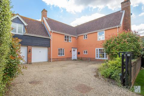 5 bedroom detached house for sale, Pightle Close, Mulbarton