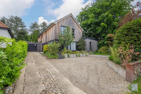 4 bedroom detached house for sale, Eaton Street, Eaton