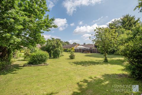 3 bedroom detached bungalow for sale, Rosary Close, Mulbarton