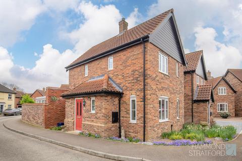27 Bryony Way, Attleborough, NR17 1QL