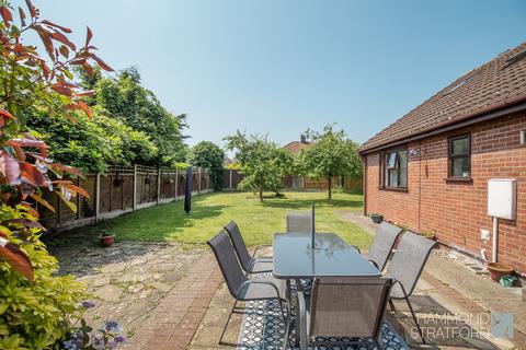 5 bedroom chalet for sale, Falcon Road West, Sprowston