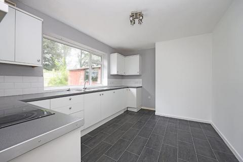 3 bedroom semi-detached house to rent, Clayton, Newcastle ST5