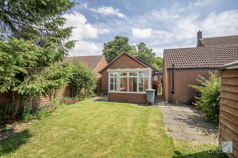 2 bedroom detached bungalow for sale, Rectory Gardens, Hingham