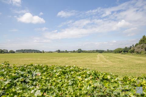 2 bedroom detached bungalow for sale, Rectory Gardens, Hingham