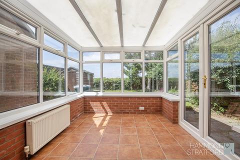 2 bedroom detached bungalow for sale, Rectory Gardens, Hingham