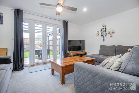 10 Finch Road, Attleborough, NR17 1GL