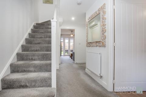 10 Finch Road, Attleborough, NR17 1GL