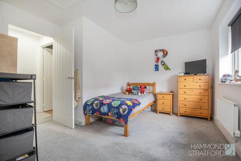 10 Finch Road, Attleborough, NR17 1GL