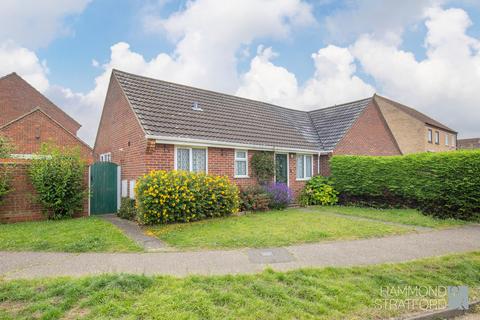 8 High View Drive, Attleborough, NR17 1EZ