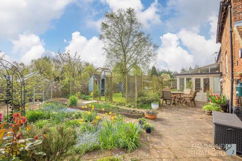 3 bedroom cottage for sale, Canns Lane, Hethersett