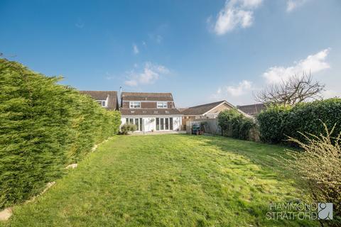 24 Oaklands, Old Buckenham, Attleborough, NR17 1SA