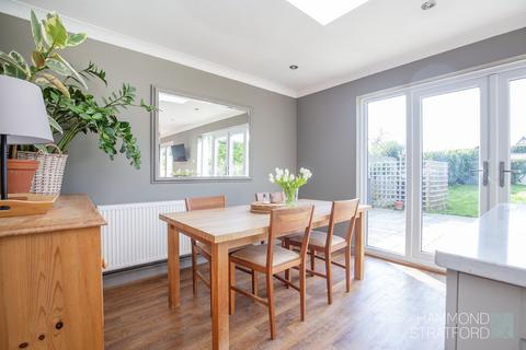 24 Oaklands, Old Buckenham, Attleborough, NR17 1SA