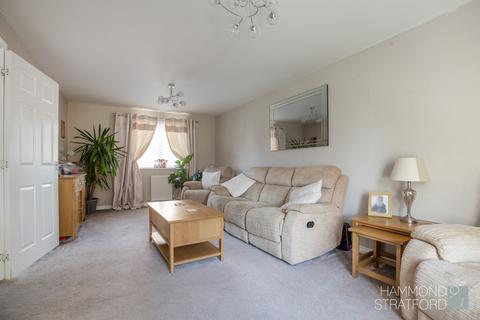 13 Camelia Close, Hethersett, Norwich, NR9 3FL