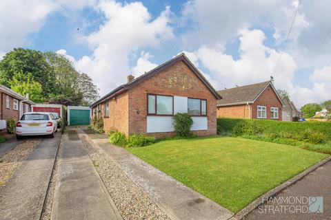 3 bedroom detached bungalow for sale, Birchfield Gardens, Mulbarton