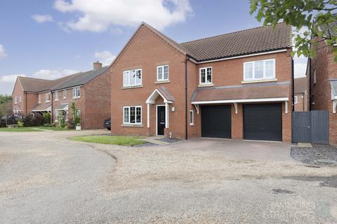 5 bedroom detached house for sale, Norwich Road, Wymondham