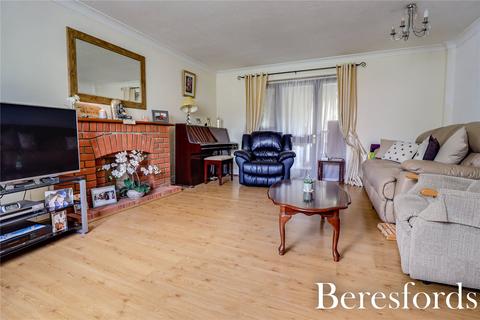 3 bedroom detached house for sale, Brackens Drive, Brentwood, CM14