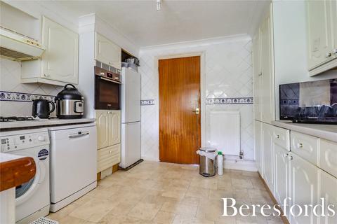 3 bedroom detached house for sale, Brackens Drive, Brentwood, CM14