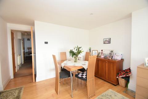 2 bedroom flat to rent, Solent Apartments, Southsea PO5