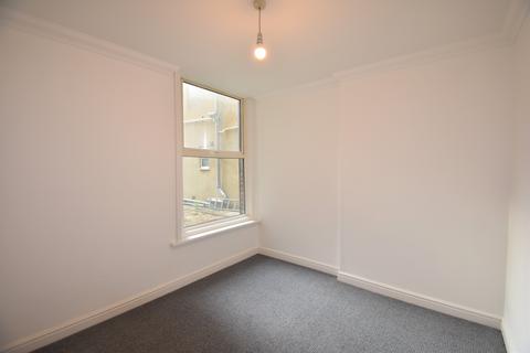 1 bedroom flat to rent, Alhambra Road, Southsea PO4