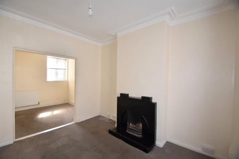 3 bedroom terraced house to rent, Adair Road, Southsea PO4