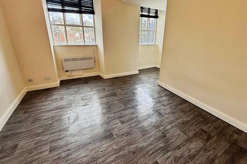 1 bedroom flat to rent, Wellington Road South, Stockport, Greater Manchester, SK3