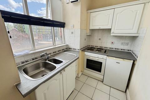 1 bedroom flat to rent, Wellington Road South, Stockport, Greater Manchester, SK3