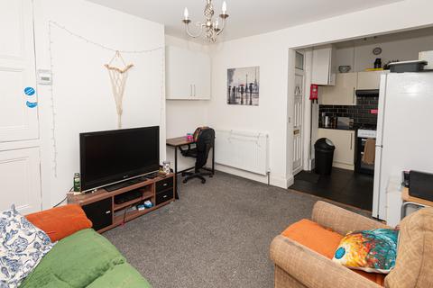 4 bedroom end of terrace house for sale, Spurr Street, Sheffield S2