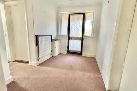 16 Far Meadow Lane, Wirral, CH61 4YU