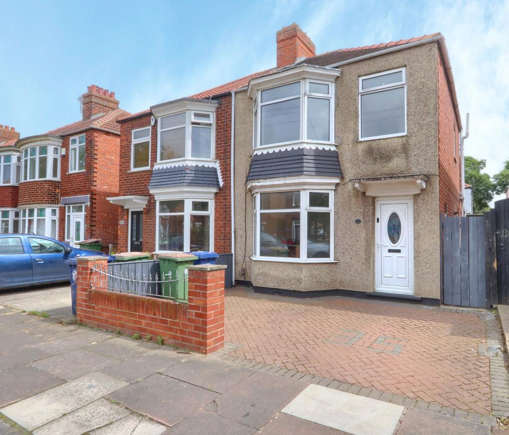 Ripon Road, Redcar 3 bed semi-detached house - £139,950
