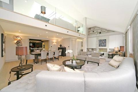 4 bedroom penthouse to rent, Princes Gate, SW7