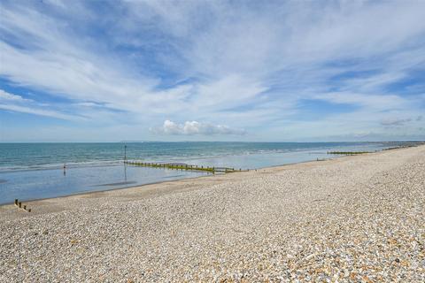 5 bedroom detached bungalow for sale, Tamarisk Walk, East Wittering