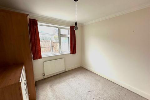 35 Brook Road, Benfleet, SS7 5JG