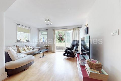 55 Woodstock Avenue, London, NW11 9RG
