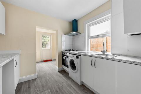 3 bedroom terraced house for sale, Westgate Road, London
