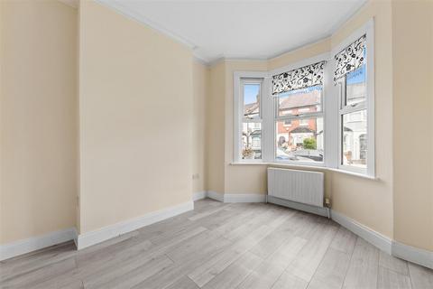 3 bedroom terraced house for sale, Westgate Road, London