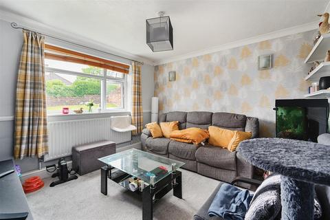 2 bedroom flat for sale, Mile Oak Road, Portslade BN41