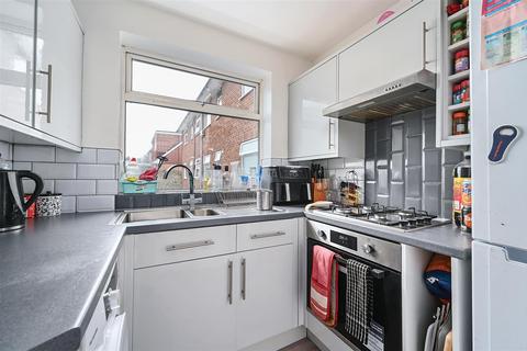 2 bedroom flat for sale, Mile Oak Road, Portslade BN41