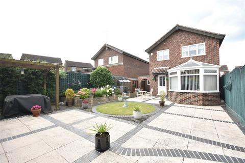 3 bedroom detached house for sale, Spur Drive, Leeds, West Yorkshire