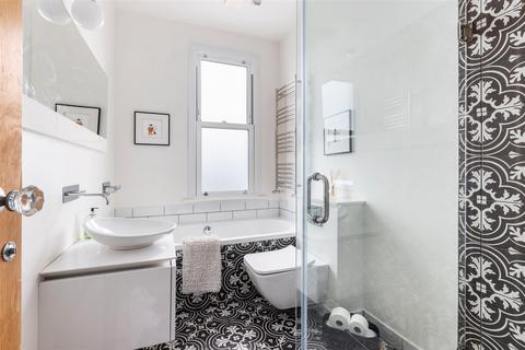 102 Lambton Road, Raynes Park, London, SW20 0TJ