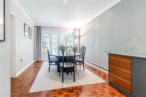 4 bedroom detached house for sale, Shadwell Park Court, Leeds