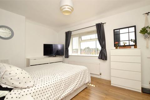 30 Broad Lane, Leeds, LS13 2SF