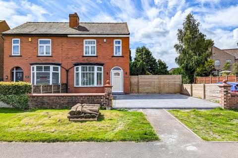 3 bedroom semi-detached house for sale, Chestnut Avenue, Leigh