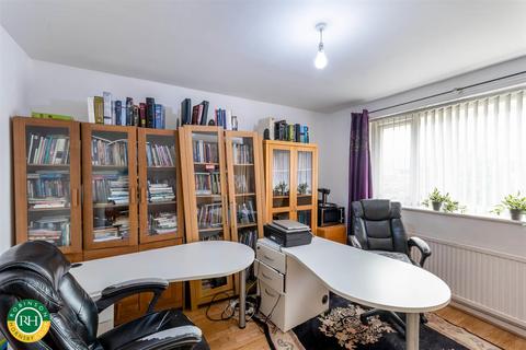 37 Fore Hill Avenue, Doncaster, DN4 7EU