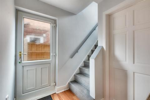 28 Cantrell Road, Nottingham, NG6 9AG