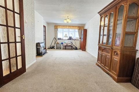 3 bedroom detached house for sale, Watts Close, Leicester