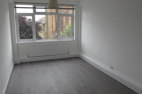 2 bedroom flat to rent, Woodhouse Road, London