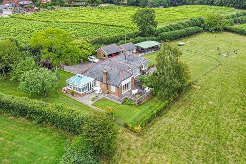 3 bedroom detached bungalow for sale, Parsonage Lane, Westfield